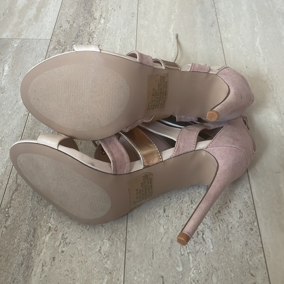 NWOT JustFab Katty Lace-Up Stiletto Heel Booties Cocktail Party Metallic Pink 9 - Picture 6 of 7